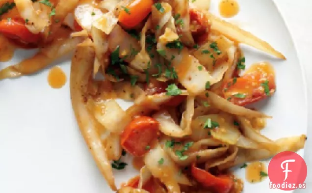 Repollo Rápido con Tomates