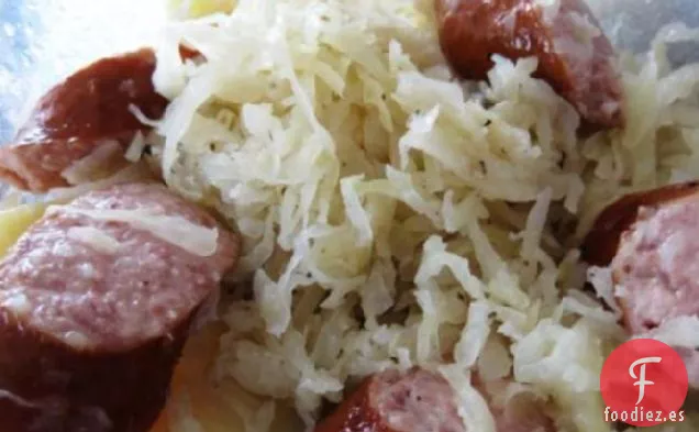 Kielbasa y kapusta