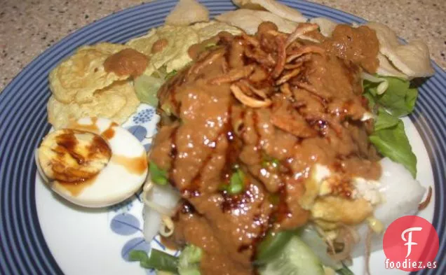 Ensalada de Col con Pasas de Uva y Arco Iris de Mollie Katzen