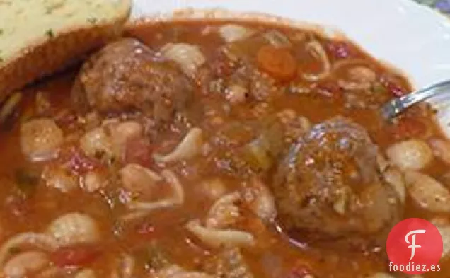 Sopa de Albóndigas Abundante