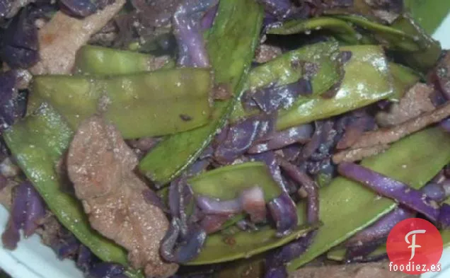 Cerdo de Jengibre con Champiñones y Guisantes de Nieve