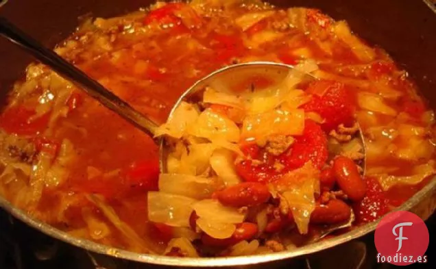 Sopa de Frijoles, Carne de Res y Repollo