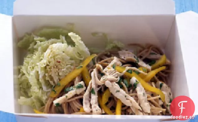 Espaguetis con Pollo y Pimientos