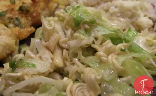 Ensalada de Repollo Oriental de Lizann