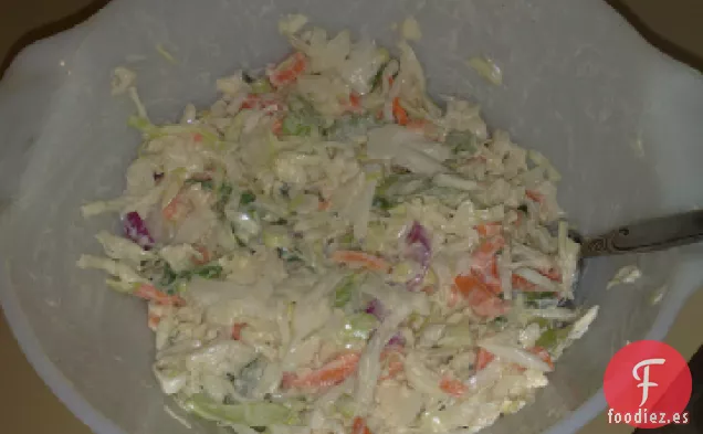 Deliciosa Ensalada de Col de Rábano Picante