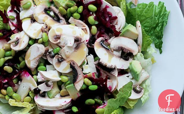 Setas Blancas, Remolachas Y Frijoles De Edamame