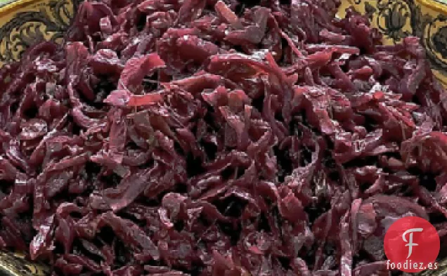 Col Lombarda Con Especias De Azúcar Moreno