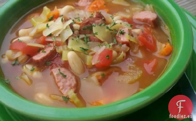 Sopa de Col de Salchicha