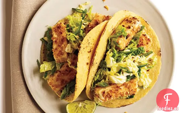 Tacos de Tofu con Costra de Maní y Ensalada Picante