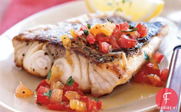 Lubina Asada en Sartén con Vinagreta de Tomate de Herencia Cítrica