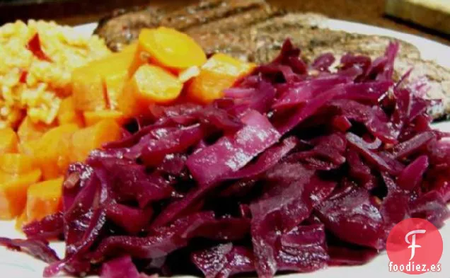 Repollo Rojo Estofado Con Avellanas Tostadas