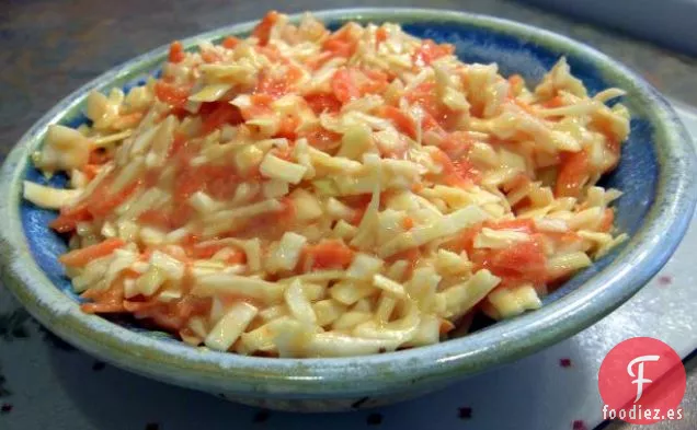Ensalada de Col Con Aderezo de Manzana y Miel..
