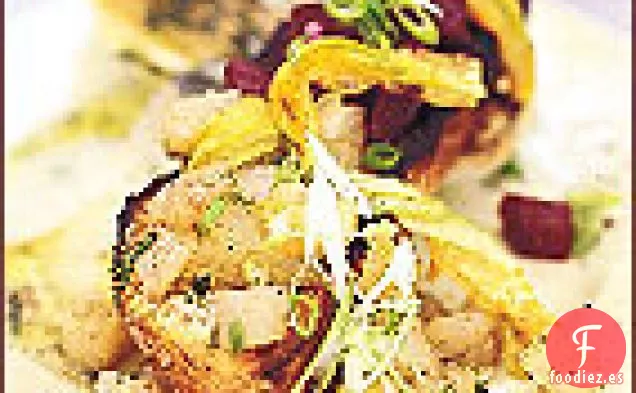 Crostini de Remolacha Asado con Flores de Calabacín