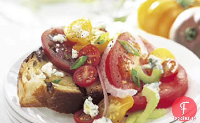 Ensalada de Tomate de Herencia con Queso Azul