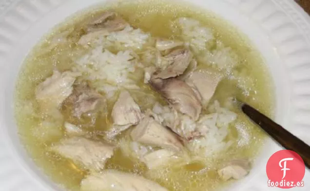 Sopa de Pollo de Mamá