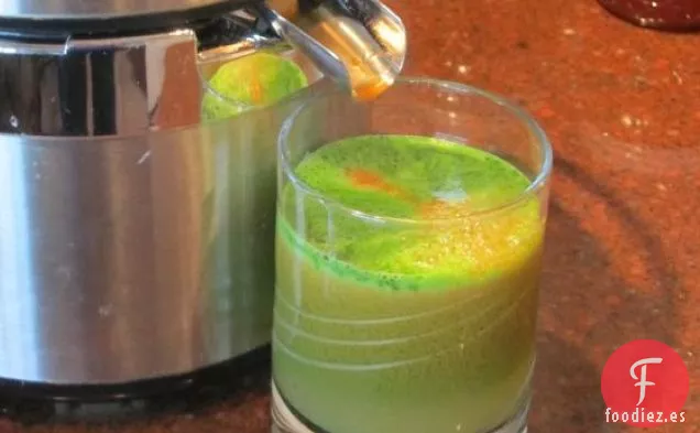 Jugo de Refuerzo de Calcio de Zanahoria y Manzana de Col Rizada para Exprimidor