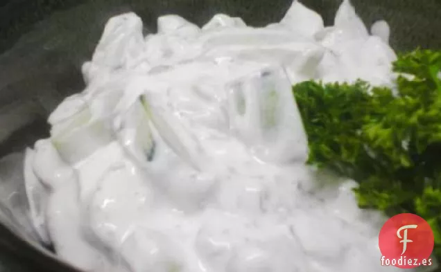 Pepinos en Crema Agria (Baja en Grasa o Sin Grasa)