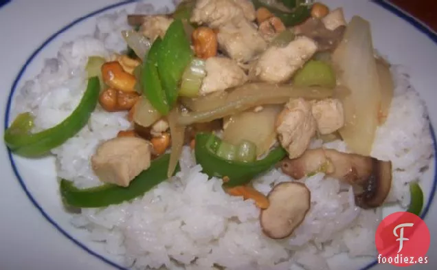 Pollo Tailandés y Anacardos