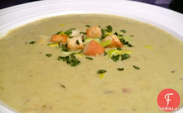 Sopa de Cangrejo Australiano y Espárragos