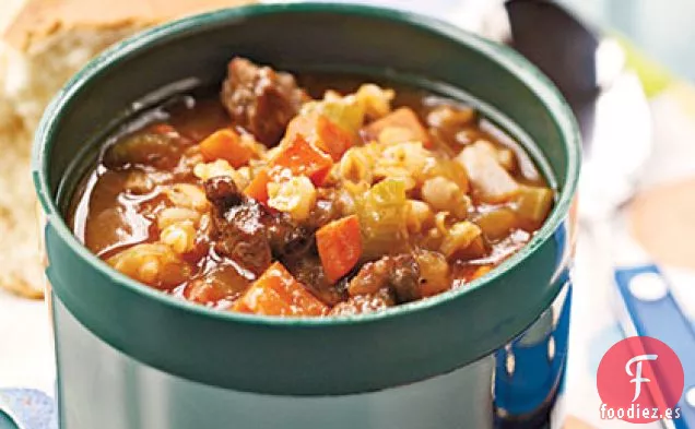 Sopa de Cebada y Carne de Res