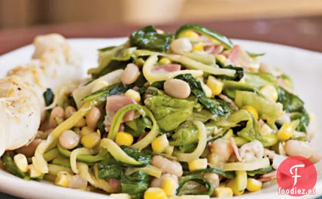 Ensalada de Escarola Salteada, Maíz y Frijoles Blancos