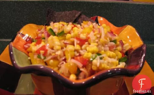 Ensalada de Maíz y Verduras con Aderezo de Lima Picante