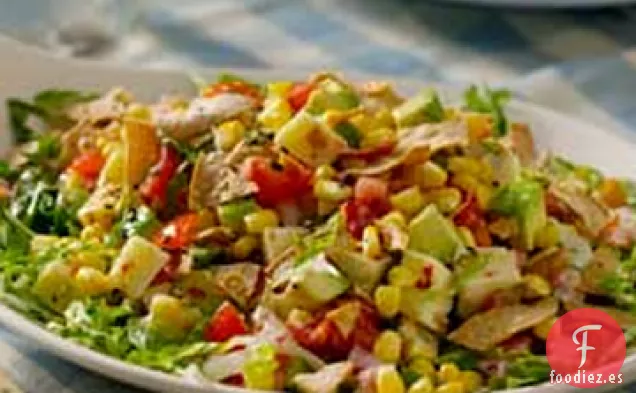 Ensalada de Aguacate y Maíz con Aderezo Cremoso de Salsa