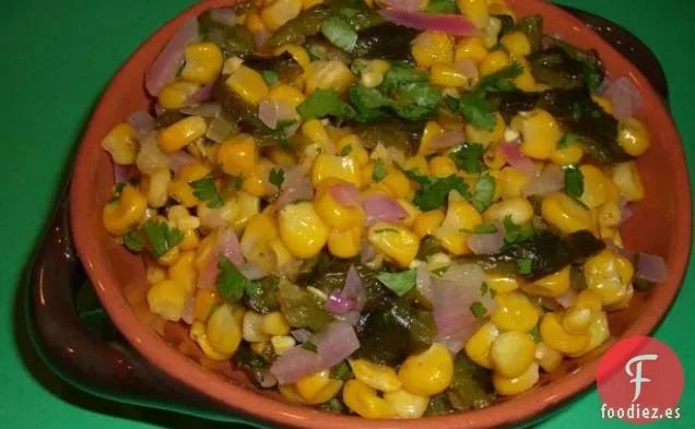 Ensalada Poblana de Maíz y Asado al Fuego Con Cilantro