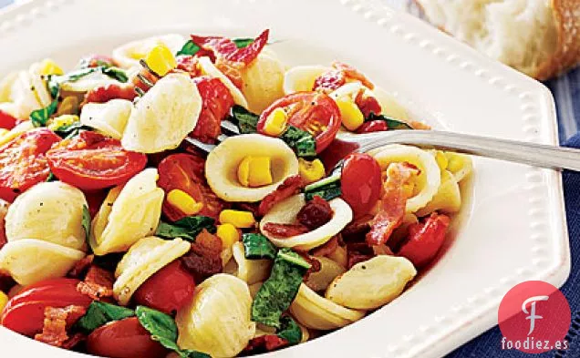 Ensalada de Pasta con Tocino y Tomate