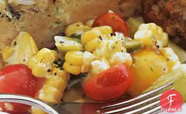 Ensalada de Otoño de Maíz, Tomates Cherry y Cebollas Verdes Asadas al Horno