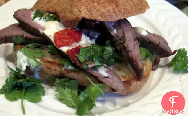 Sándwiches de Carne de Costado a la barbacoa (o a la parrilla) 