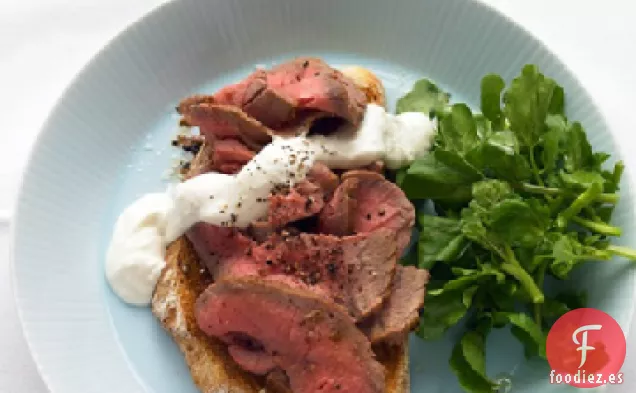 Sándwich de Carne Asada de Cara Abierta