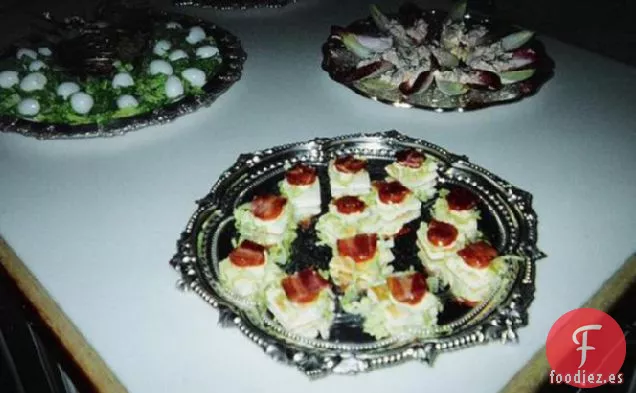 Liliputiense, Tocino, Lechuga y Tomate Sándwiches