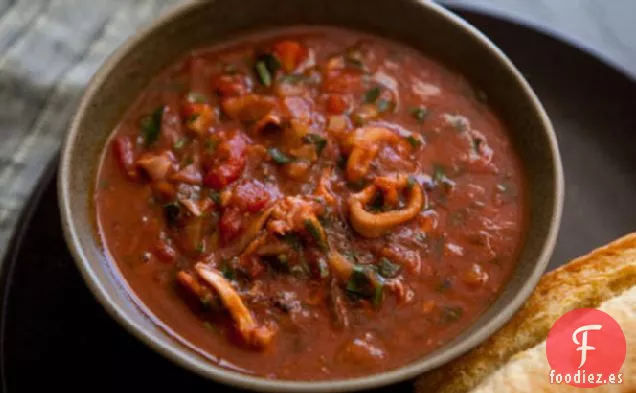 Calamares Guisados con Tomates