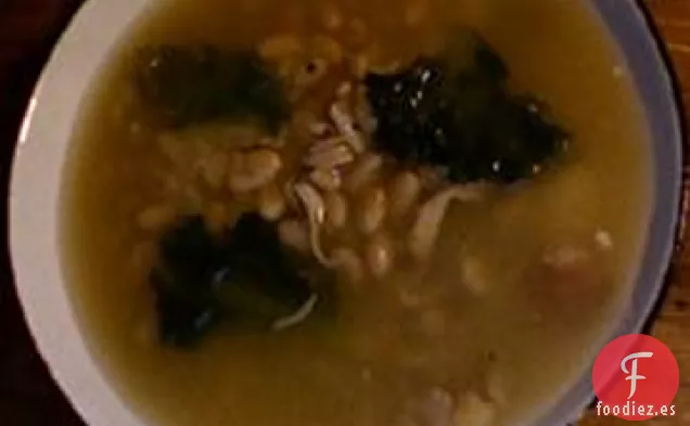 Estofado de Pollo y Col Rizada Chamberlayne