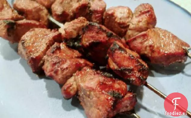 Brochetas de Cordero de Kiwis a la Barbacoa