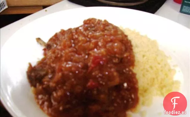 Chuletas de Cordero Fragantes Con Tomates y Canela