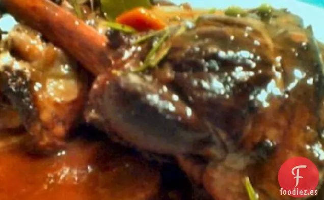 Mangos de Cordero Cocidos a Fuego Lento en Vino Tinto