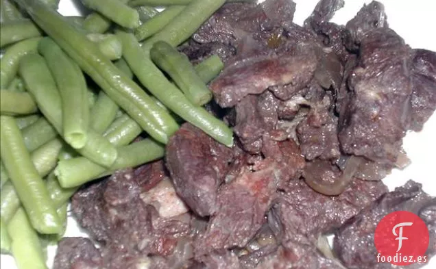 Brochetas De Cordero Picantes Con Cacik Turco