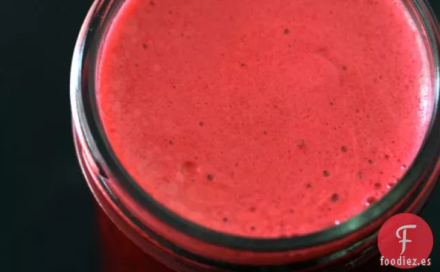 Jugo Fresco de Remolacha, Zanahoria, Manzana y Jengibre