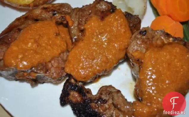 Chuletas De Cordero Con Salsa De Cacahuete Picante