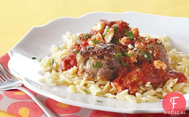 Pasta Griega con Albóndigas