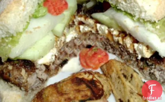 Hamburguesas de cordero con queso Feta y Menta (Freír en sartén o barbacoa)