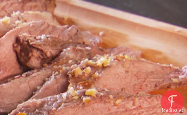 Pierna de Cordero Asada con Limón, Ajo y Romero