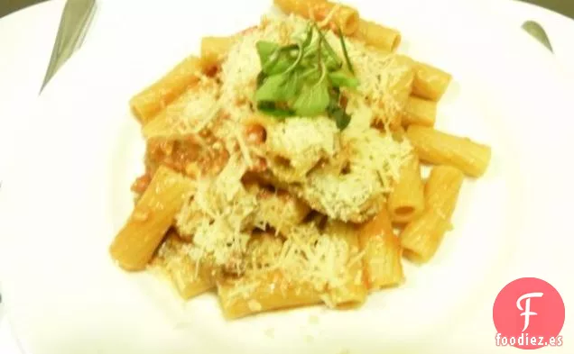 Ensalada De Cordero De Oriente Medio Con Espinacas Y Queso Feta (Bajo en Carbohidratos)