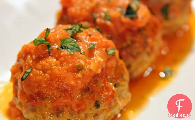 Albóndigas de Cordero con Crema de Tomate y Menta