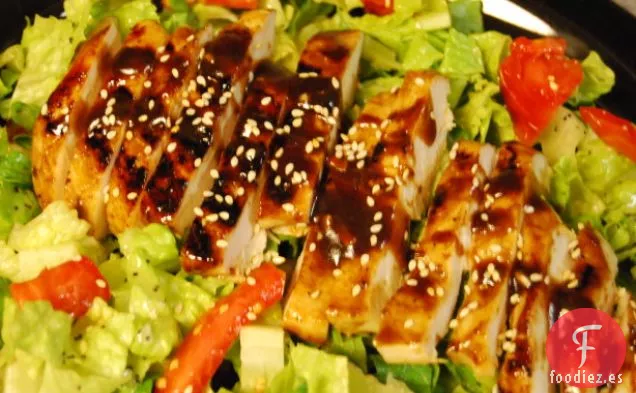 Ensalada Asiática de Pollo Asado
