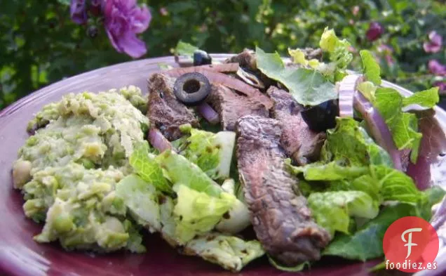 Ensalada de Carne Asada Sin Cocinar Con Queso de Cabra y Balsámico