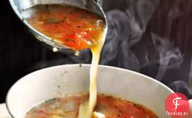 Abundante Sopa de Verduras, ¡Perfecta para los Fríos Días de Invierno!