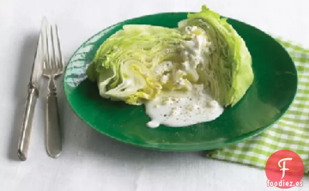 Cuñas Iceberg con Aderezo de Gorgonzola